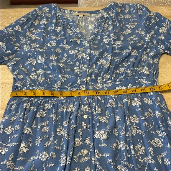 LOFT Blue Dress with White Floral Design-Excellent Condition - Picture 7 of 13